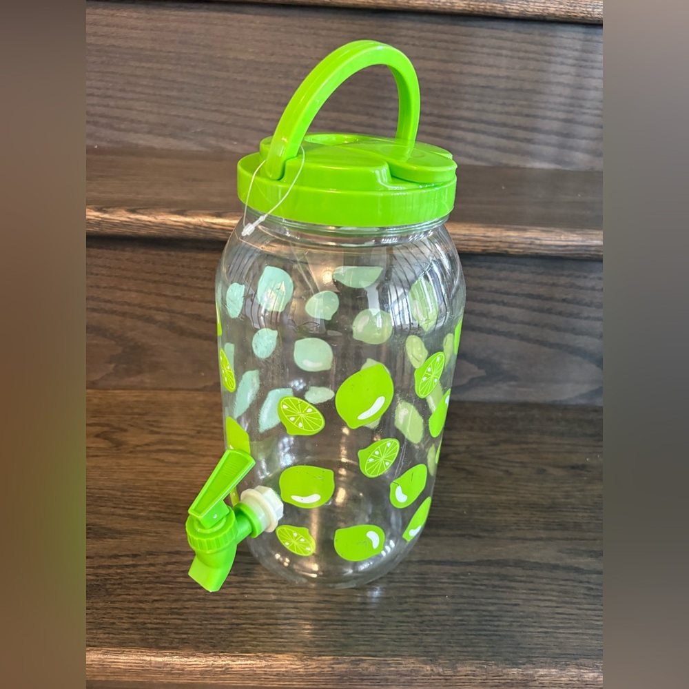 Target brand lemonade decanter NWT retail $35